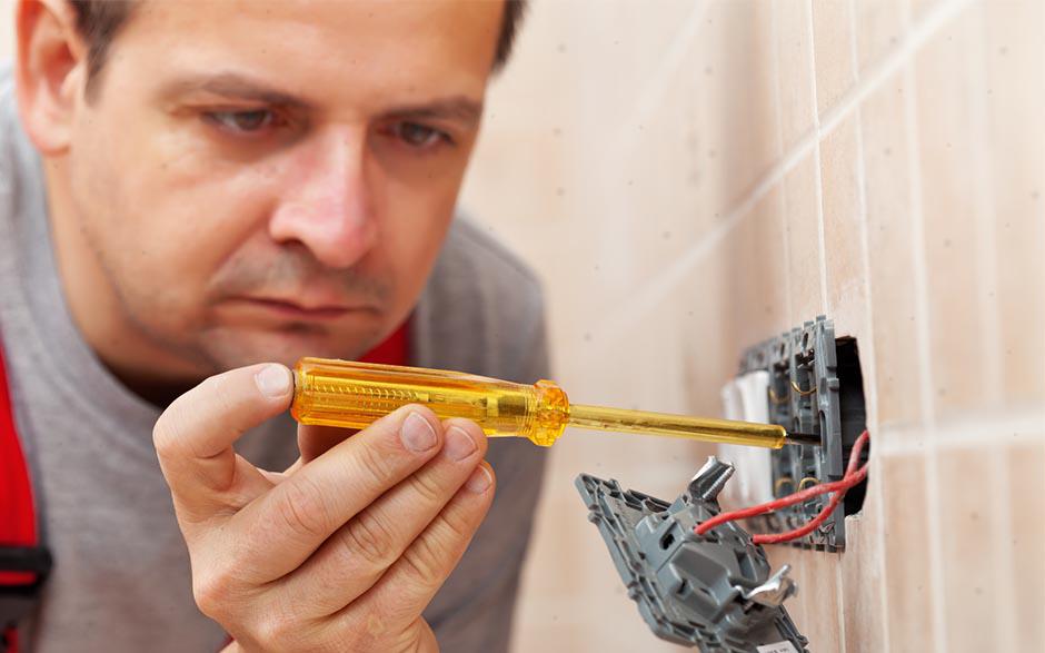 cherche électricien pas cher Gonesse
